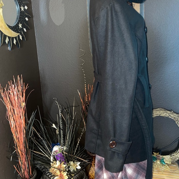 GUC L Ruby Rose Wool Coat - Picture 4 of 11